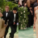 FireShot Capture 243 - Tyla y su reducido vestido deslumbran en la Met Gala 2024 ¿De qué est_ - www.laprensagrafica.com